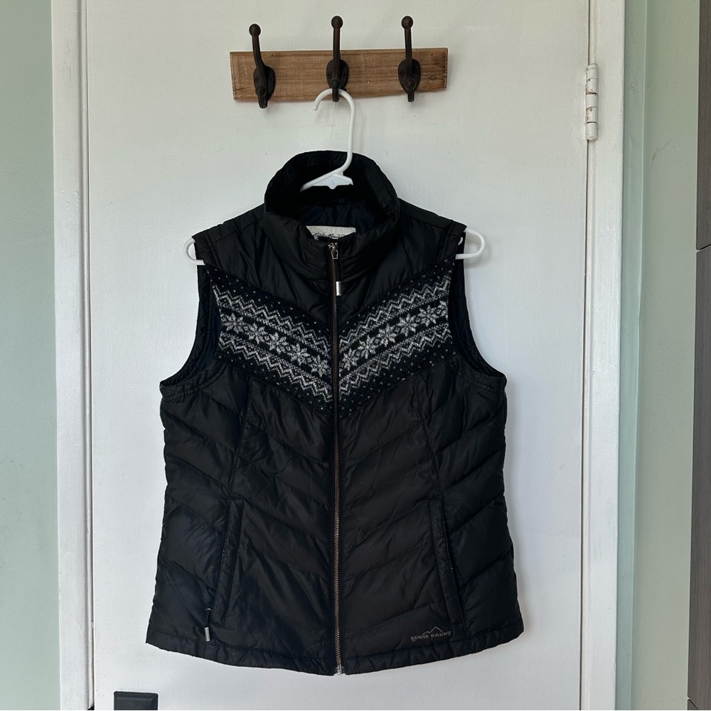 Eddie Bauer Black Vest with vintage ski snowflake knit Pattern